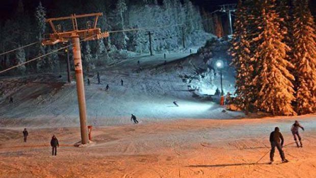 sSkiing